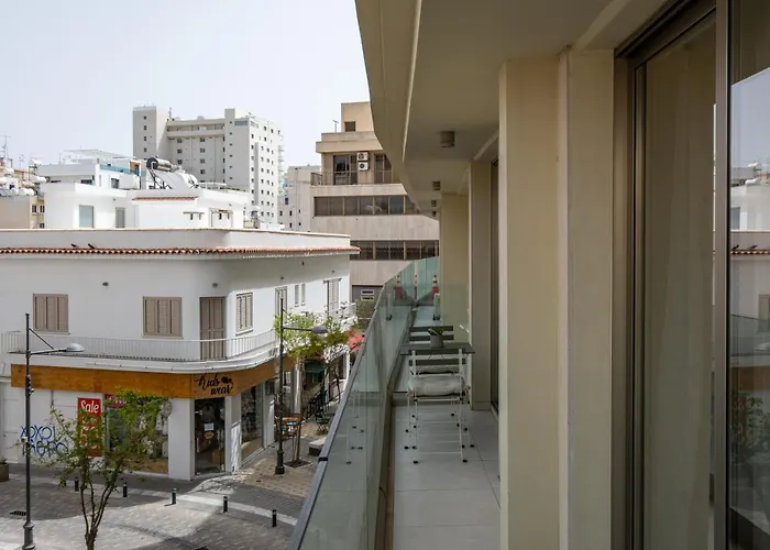 Downtown 2 Bedroom Apartment