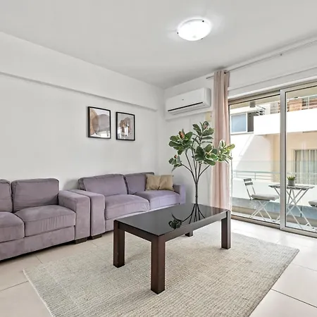Downtown 2 Bedroom Apartment Larnaca Exterior photo